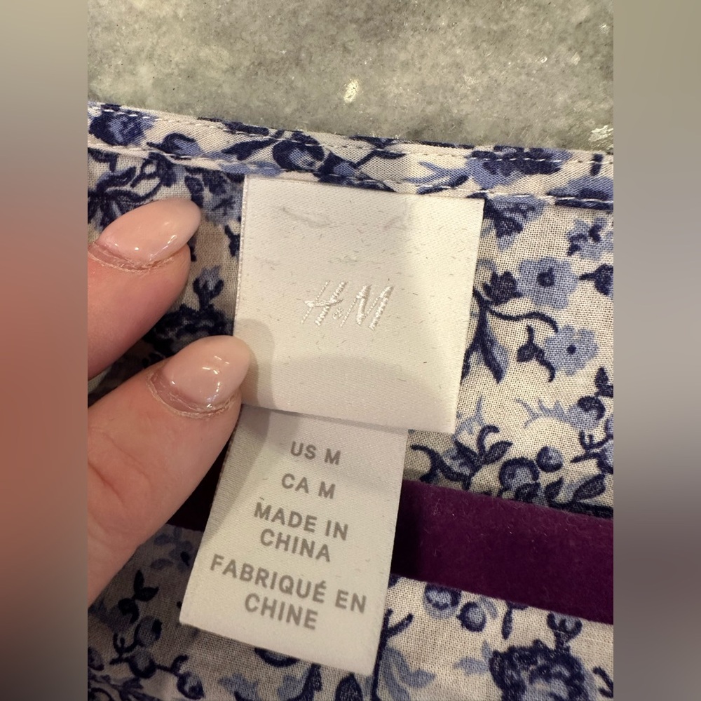 EUC H&M Size Medium Floral Ruffle Blue and White Dress - Picture 8 of 10